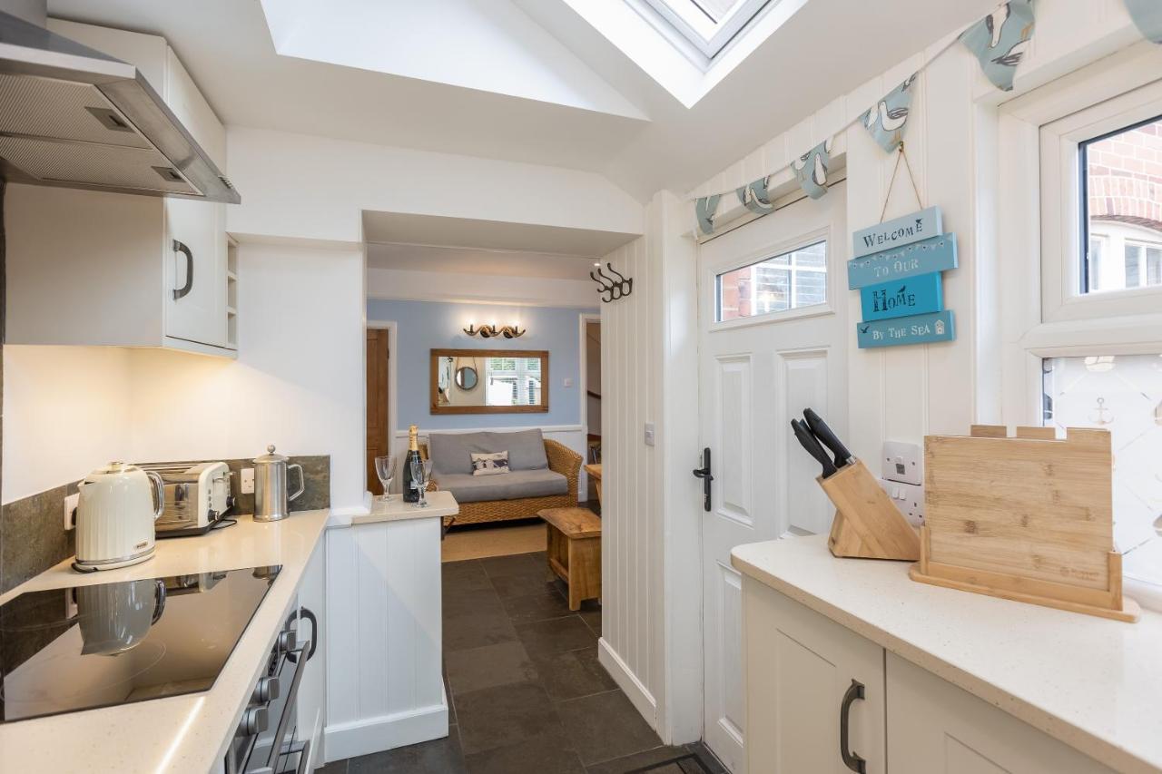 Robin Hood'S Bay Coastguard'S Cottage With A View Екстер'єр фото