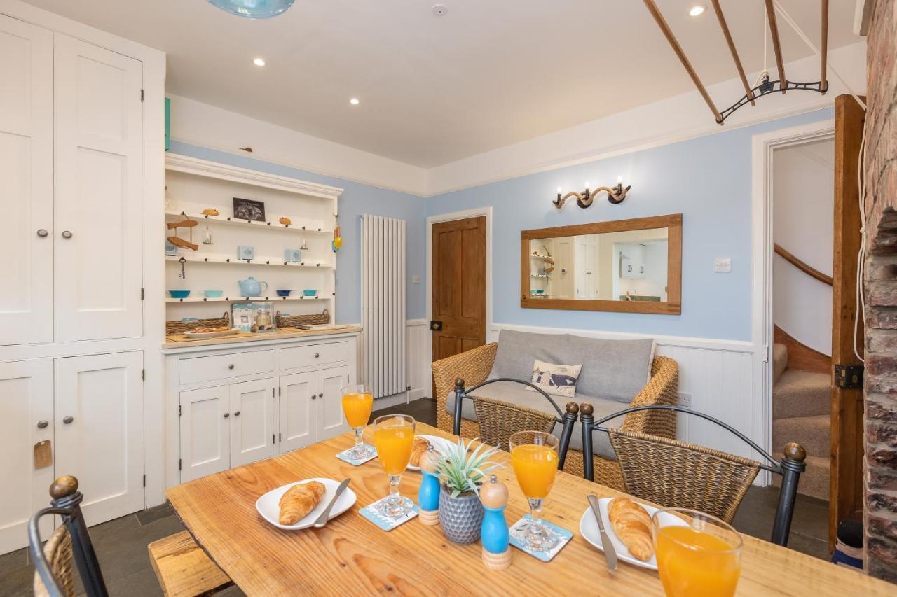 Robin Hood'S Bay Coastguard'S Cottage With A View Екстер'єр фото