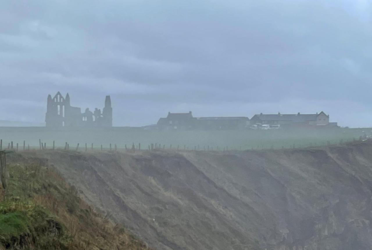 Robin Hood'S Bay Coastguard'S Cottage With A View Екстер'єр фото